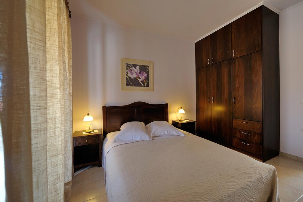 Dianthos Guesthouse Kyriaki Exterior photo